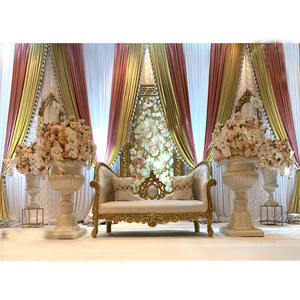 Mara's Dream — ensemble de meubles de mariage, Sofa réception de mariage Royal, en or blanc, Design Unique, en vente - Product Image 1