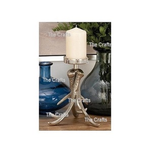 Bougeoir en verre et en fer noir à trois bras, fait à la main, personnalisable, de haute qualité, pour les mariages et l'usage domestique - Product Image 5