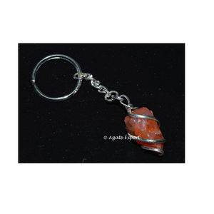 Porte-clés en pierre de cornaline naturelle en métal semi-précieux avec motif de numéro unique - Product Image 1