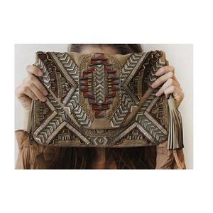 Sac de soirée en coton avec broderie style enveloppe élégant - Product Image 1