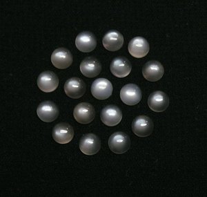 8mm naturel gris pierre de lune lisse rond plat dos calibré cabochons en vrac fabricant acheter en ligne maintenant prix usine Alibaba - Product Image 1