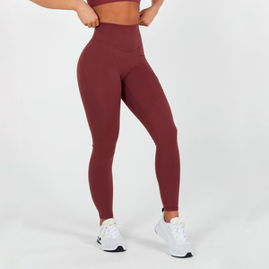 Leggings de sport noirs sans coutures en tricot extensible quadridirectionnel, respirants, écologiques, à taille haute, avec logo personnalisé pour femmes - Product Image 3