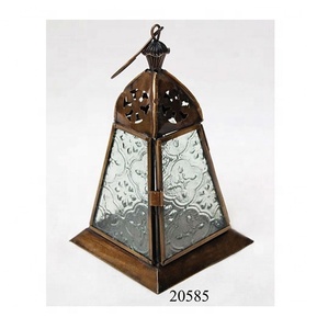 เชิงเทียนโลหะสีทองโคมไฟตาข่ายสไตล์ยุโรปใหม่ - Product Image 1