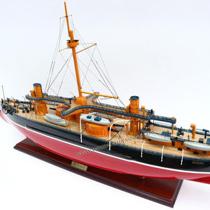 Modèle de bateau en bois CAIIO DUILIO, artisanal, style nautique, décoration d'intérieur, caractéristique régionale européenne, cadeau original - Product Image 1