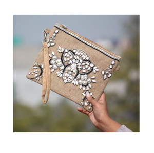 2023 Guru Kirpa lujo señoras noche boda bolso de mano indio hecho a mano con cuentas tela sobre nueva llegada exportación colección - Product Image 2