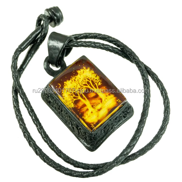 Seltene Stein Edelstein Halskette Quadratische Form Anhänger mit Baum in schwarzem Leder Tiefdruck produkt von Russland Großhandels preis