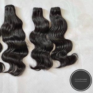 Cabello Humano Ondulado Natural, Cabello Vietnamita Virgen, Textura Ondulada Suave y Definida, Color Negro Natural, Calidad Premium - Product Image 1