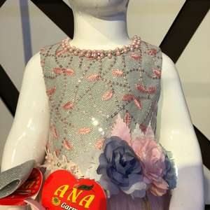 เดรสปาร์ตี้ของเด็กผู้หญิงมีสไตล์ลายดอกไม้ผ้าซาตินดีไซน์พิเศษด้านหลังชุดปาร์ตี้ของเด็กใหม่สำหรับงานอีเว้นท์ความงามในฤดูใบไม้ผลิ - Product Image 2