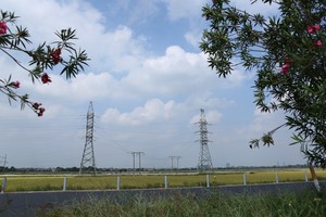 Highway Road Safety Guardrail/Guard Fence/Steel Road Barrier W Beam Highway Guardrail Road Safety Cable Barrier System Vietnam - Product Image 2