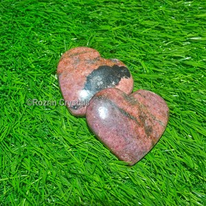 Cœur gonflé en rhodonite de bonne qualité - Product Image 1