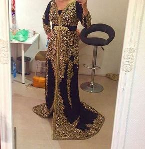 Libas lehenga choli หรูหราและน่าทึ่งพร้อมด้วย zardozi หนักวัสดุอะซิเตทความยาวพื้นสำหรับงานเลี้ยงและงานแต่งงาน - Product Image 1