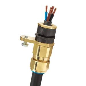 Presse-étoupe en acier inoxydable isolé de haute précision Super qualité B324 presse-étoupe en laiton isolé disponible en stock en vrac - Product Image 1