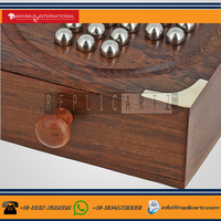 Jeu de société Solitaire en bois avec boules en acier inoxydable-Jeux de voyage pour adultes Puzzle en bois Puzzle de société et jeux de stratégie