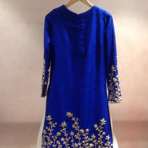 Kurta larga y pesada con estilo con apliques elegantes y cintura de encaje con lentejuelas Lehenga para fiestas y bodas-Versión 2021 - Product Image 1