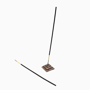 Brûleur d'encens en laiton antique - Product Image 1