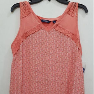 Excedente de Ropa de Marca: Blusas Largas Casuales de Algodón sin Mangas con Cuello Redondo para Mujer, Lote de Stock de Bangladesh - Product Image 1