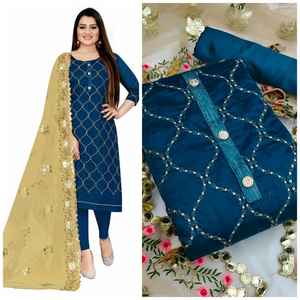 ชุดปาร์ตี้ปักลายผ้าฝ้าย Chanderi สำหรับผู้หญิง,ชุดแนวชูริสเตอร์ปักด้วยตาข่าย Dupatta ในงานออกแบบโดย Royal Export - Product Image 2