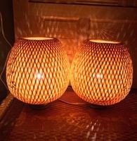 Lampe de table et de sol en bambou du Vietnam avec abat-jour en forme de tambour, commande tactile moderne pour chambre à coucher avec base d'ampoule E14/E26