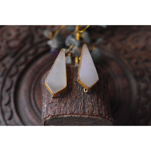 ต่างหูห่วงประดับเพชรทองเหลืองเคลือบด้านสีทอง งานแฮนด์เมด แฟชั่นมาแรง สำหรับสาวๆ และผู้หญิง - Product Image 6