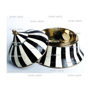 Plat à cocotte en laiton et incrustation d'os de qualité supérieure nouvelle conception forme ronde servant des aliments marmite pour la vente chaude - Product Image 2