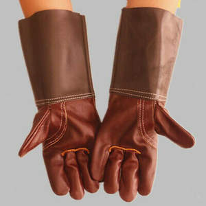 Gants en cuir épais de 16 pouces de long Grand cuir de vachette Gants de soudage personnalisés résistants à la chaleur extrême et imperméables - Product Image 2