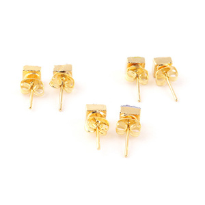 Minimalista Druzy joyería forma cuadrada Natural brillante Lite azul azúcar Druzy Stud pendiente Latón chapado en oro 18K pequeño par Stud - Product Image 5