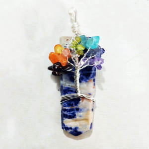 เศษจักระพลอยโซดาไลต์ทำมือจี้แบนทำด้วยมือเครื่องประดับจากอินเดีย - Product Image 1