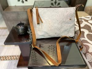 กระเป๋าสะพายข้างหนังวัวลายผมสไตล์ตะวันตกใหม่กระเป๋าสะพายคาดลำตัวทำด้วยมือทำจากหนังแฟชั่นคุณภาพสูง - Product Image 3