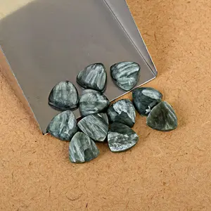 Doğal seriniinite gevşek Cabochon kesme 8.5 MM üçgen şekilli taş güzel takı aksesuarları yapma takı tedarikçisi