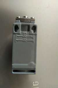 Interruptor de Empuje Metálico de Alta Calidad MAM1F11Z11, 250VAC, 10A Máx. Protección IP66 actual - Temperatura de funcionamiento de -25~+70 °C Mejora de la calidad - Product Image 6