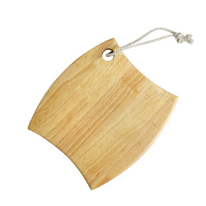เขียงไม้สี่เหลี่ยมพร้อมเชือกแขวนสำหรับเขียงหั่นผักในครัว - Product Image 1