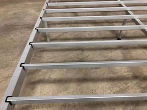 Cadre de lit moderne et robuste en métal Base noire L1900 X W1370 X H381mm Plate-forme sécurisée Lattes noires pour meubles de chambre d'école - Product Image 6