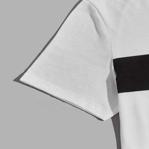 Camiseta con estampado de letras y pantalones cortos para hombre, conjunto de verano deportivo personalizado, Color liso, OEM - Product Image 3