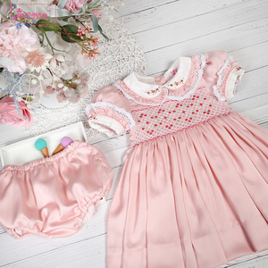 Robe élégante pour filles en coton 100% à volants géométriques - Vêtements pour enfants en gros, marque Babeeni, certifiée CPSIA OEKO-TEX - Product Image 2