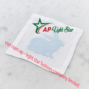 Serviettes de cocktail personnalisées brodées en coton et lin - Décoration de table carrée écologique réutilisable faite à la main pour mariages et restaurants - Product Image 5