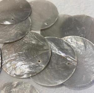 Conchas de Capiz a Granel de Indonesia para Campanas de Viento de Capiz, Decoración de Jardín - Product Image 1