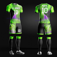 Maillots et shorts de football personnalisés imprimés par sublimation, directement de l'usine, respirants et à séchage rapide, uniformes de football professionnels unisexes