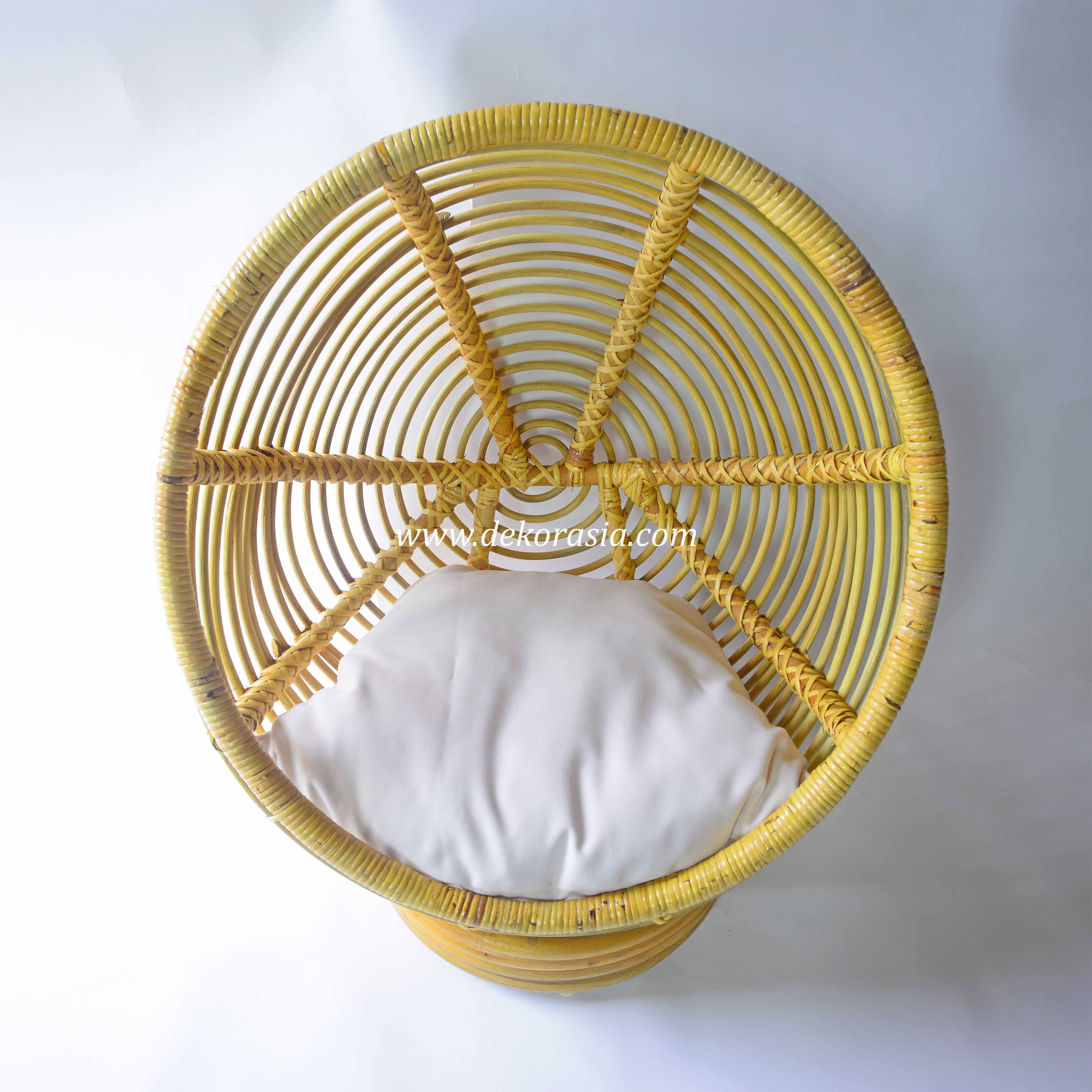 สีน้ำตาลอ่อน