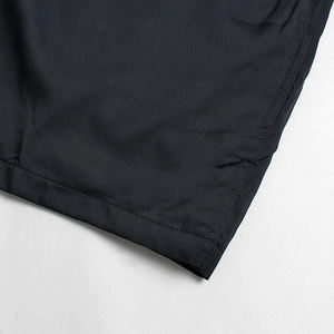 กางเกงขาสั้นสำหรับวิ่งกีฬาลำลองของผู้ชายสีดำล้วนสำหรับใส่ไปยิมฟิตเนสยิม - Product Image 5