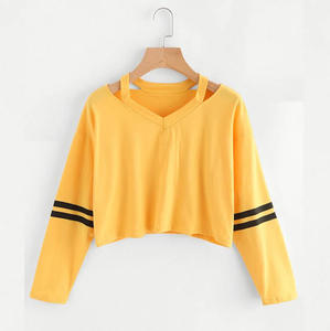 เสื้อฮู้ดผู้หญิงเอวลอยขนแกะ - Product Image 2