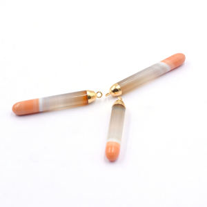 Pendentif en agate à bandes orange, 45-47 mm, forme ovale lisse, matériau en laiton plaqué or avec bélière pour la fabrication de bijoux - Product Image 4