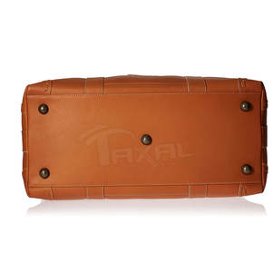 Sac de sport unisexe en plein air pour le fitness et le sport fabriqué sur mesure avec du cuir véritable de haute qualité Design dernier cri - Product Image 5