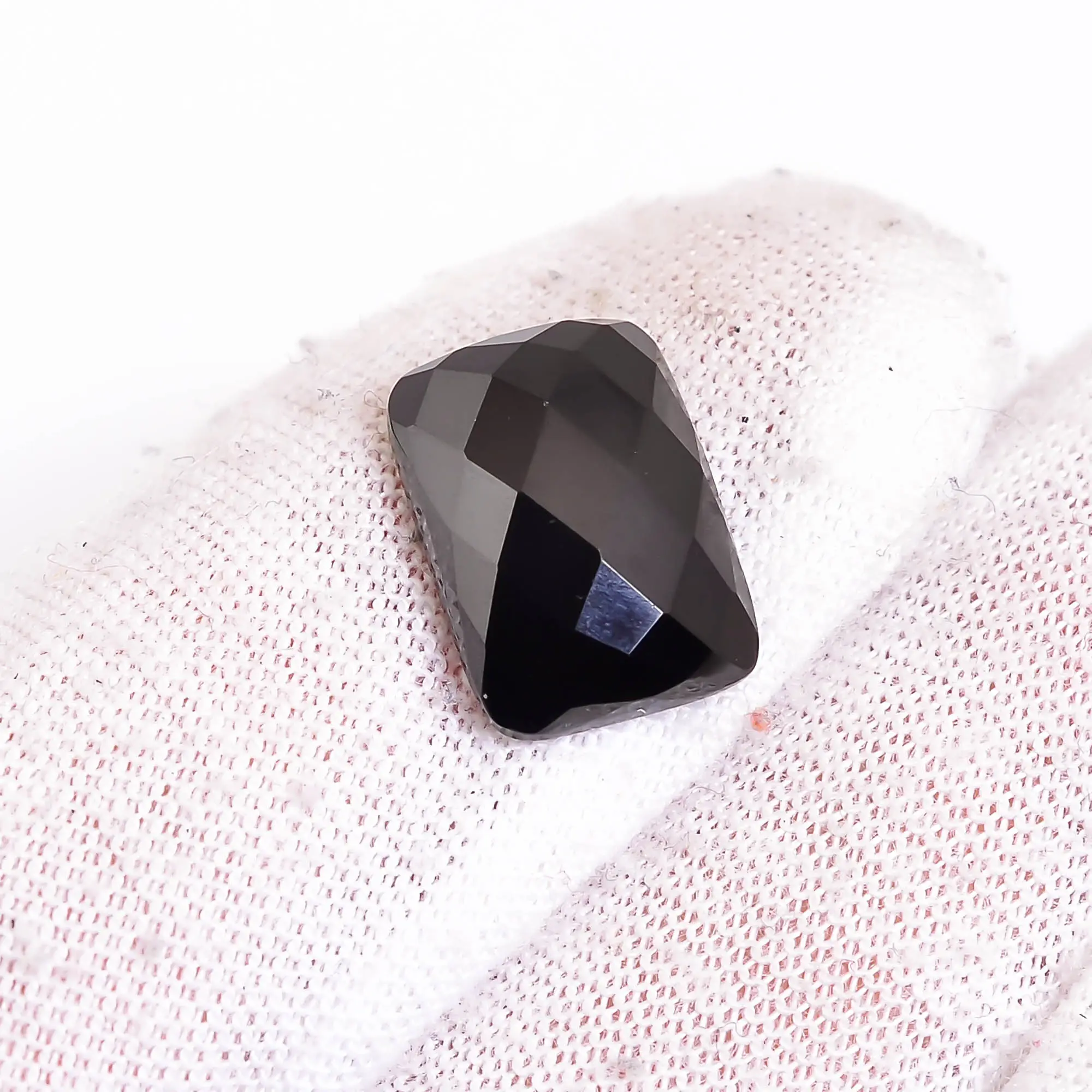 Cojín de piedras preciosas de ónix negro Natural, corte de tablero de ajedrez, piedras preciosas al por mayor para la fabricación de joyas, piedra suelta de ónix