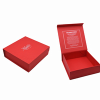 Boîte cadeau magnétique de luxe personnalisée pour vêtements et chaussettes de bébé, emballage en carton rigide avec logo, boîte cadeau pour nouveau-né