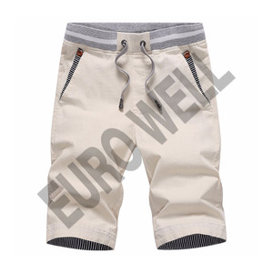 Pantalones cortos deportivos holgados de color sólido para hombre con logotipo personalizado - Product Image 4