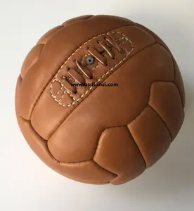 Bolas retrô de couro, bolas de futebol vintage antigas