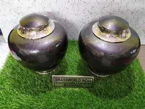 URNA FUNERARIA/DE CEREMONIA DE ALUMINIO BLANCO, Estilo Americano, Urna para Adultos de Brassworld India - Product Image 3