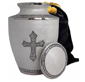 Urne de crémation gravée jaune en laiton massif Style américain/européen Stockage des cendres funéraires du mémorial humain adulte - Product Image 3