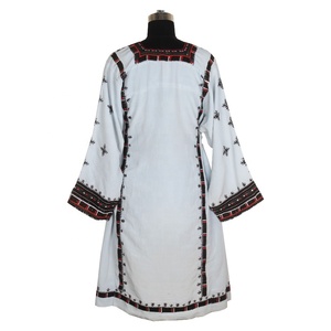 Robe Banjara vintage afghane brodée à la main Robe Banjara Baluchi bohème vintage brodée à la main - Product Image 2