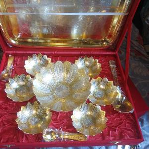 Ensemble de bols et cuillères en laiton faits à la main, ronds et élégants en argent et en laiton attrayant pour les cadeaux - Product Image 3